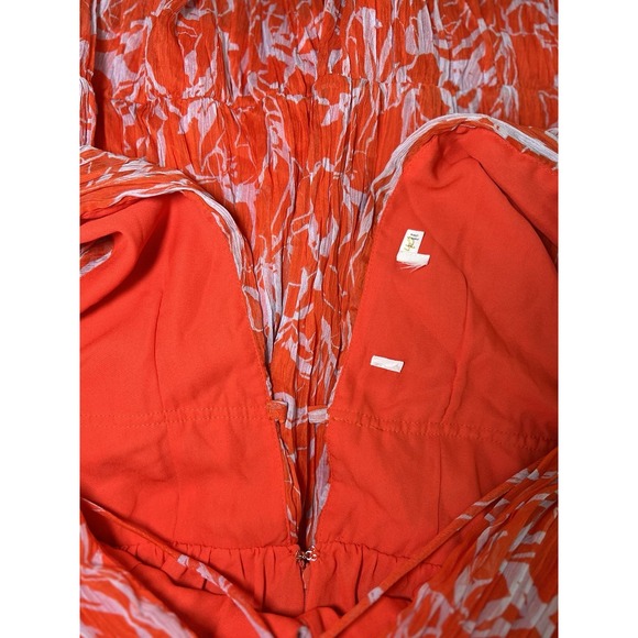 ASTR Pescadero Dress In Red Orange Abstract Plunge‎ Cut Out Pleated Gown Medium - Picture 13 of 14